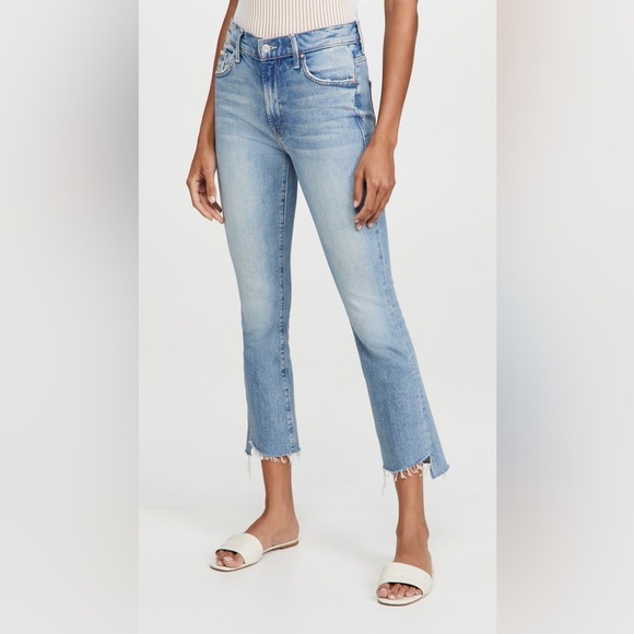 MOTHER Insider Crop Step Fray Jeans in I Confess 29 - Picture 2 of 9